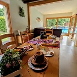 Spacieuse Avec Balcon Et Acces Piscine Chauffee - Fr-1-589-701 Bed & Breakfast 3*