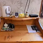 Spacieuse Avec Balcon Et Acces Piscine Chauffee - Fr-1-589-701 3*