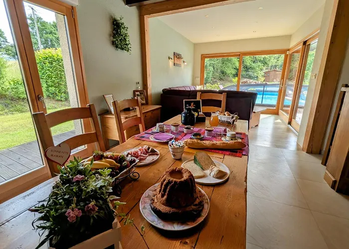 Spacieuse Avec Balcon Et Acces Piscine Chauffee - Fr-1-589-701 Отель типа 